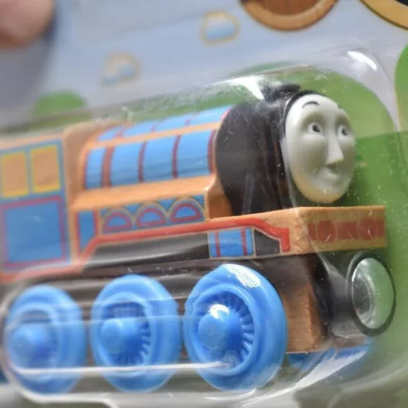 Thomas & Friends Wooden Railway Gordon & Tender Train Tank Real Wood 2017 - Picture 6 of 11